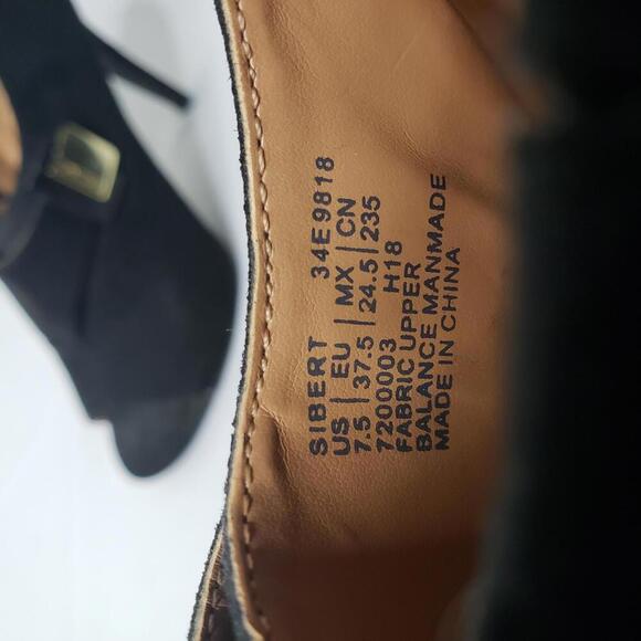 Calvin Klein Women's Sz 7.5 Faux Suede Peep Toe Stiletto Pump - Picture 9 of 9